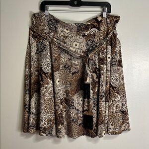 Larry Levine A-Line Skirt with Brown and Cream Patterns
